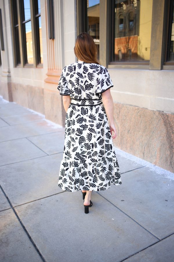 Black and White Print Scalloped Hem Dress | Alice - Image 2